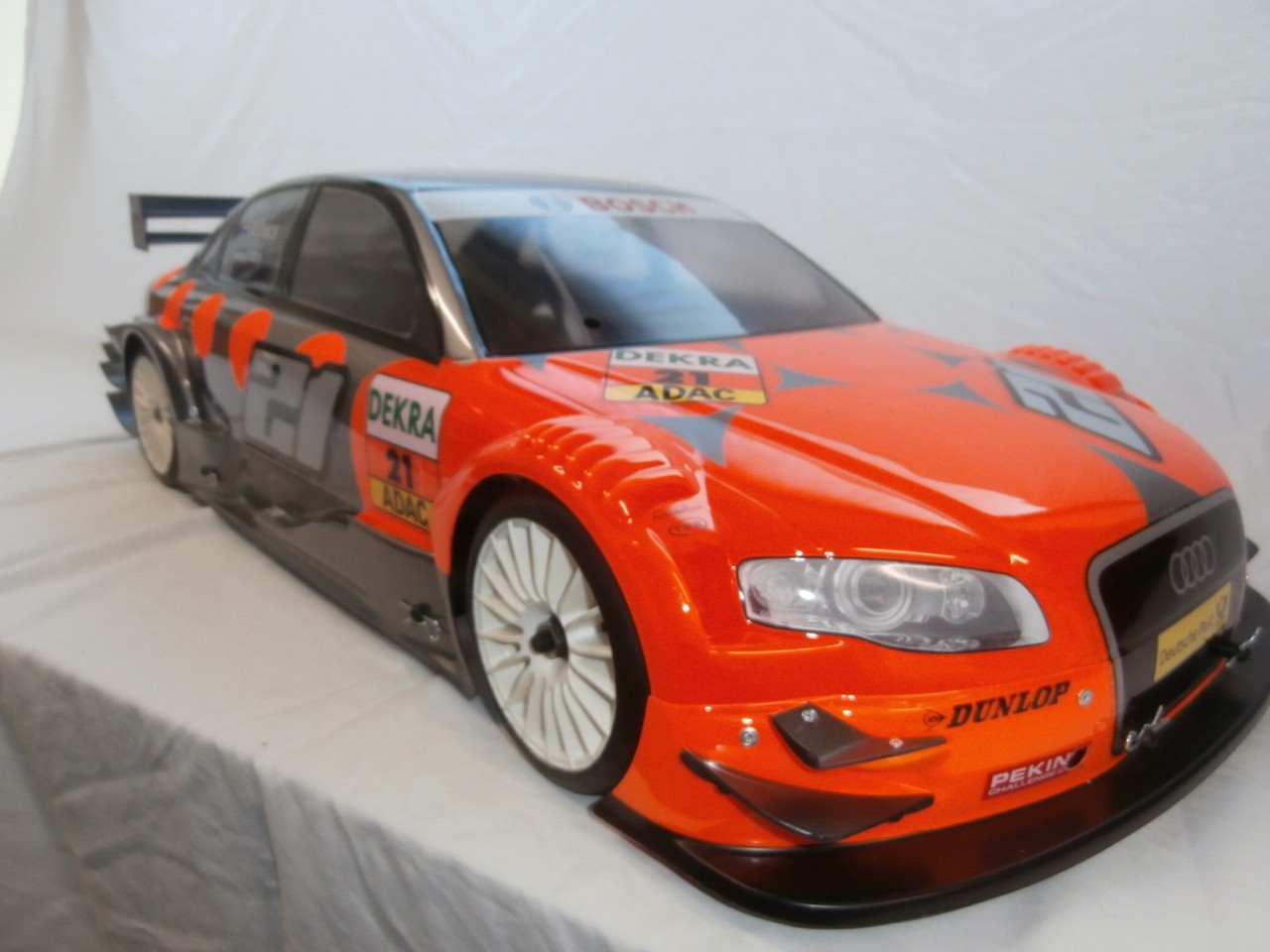 FG Sportsline 4WD 530 Petrol with 26cc Zenoah Engine Black Edition and Painted AUDI A4 bodyshell